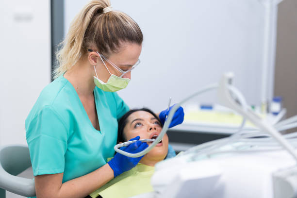 Best Emergency Tooth Extraction in Hitchcock, TX